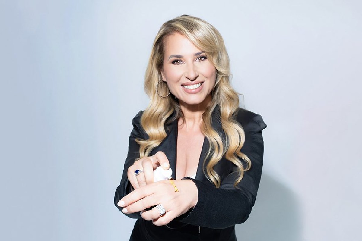 The Cathi Carrier Purely Bella Promise to Clean Beauty 